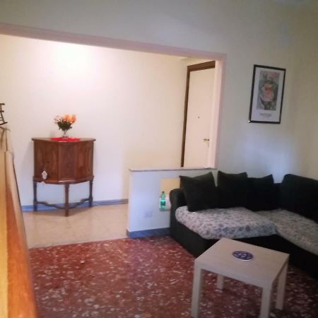 Happy House Mare Di Roma Villa Lido di Ostia Exterior foto